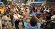 “Lodo Fest”: los damnificados de Poza Rica bailaron entre el lodo para olvidar la tragedia