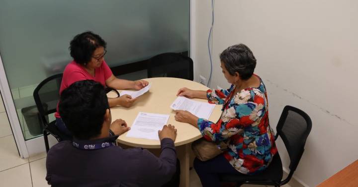 FIRMAN ACUERDO REPARATORIO DE CUMPLIMIENTO DIFERIDO POR ABANDONO DE OBLIGACIONES ALIMENTICIAS