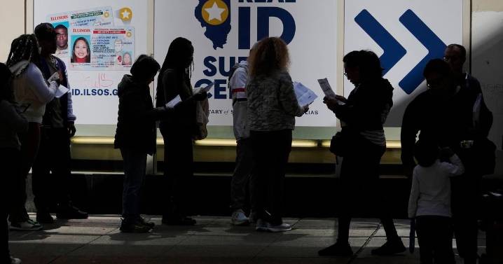 Eye On Illinois: Updating your home address? Expect lots of snail mail