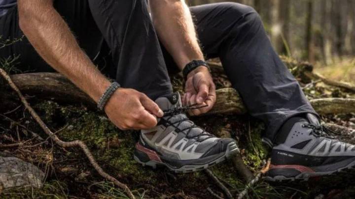 Salomon revienta sus precios por el Black Friday 2025: 10 zapatillas top para dominar la montaña (y con descuentos épicos)