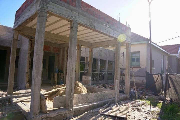 Inician trabajos decielorrasos y revestimientos en la nueva Guardia del Unzué