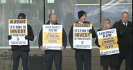 Allegiant pilots picket for fair contract as labor dispute continues