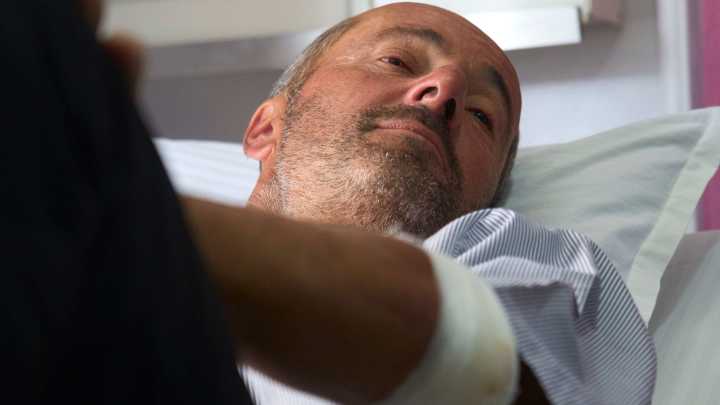 Rescuers in Nepal search for climbers' bodies in an avalanche