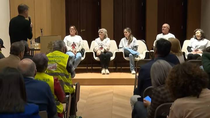 Las víctimas de la DANA tachan de "indigna" la comparecencia de Mazón y exigen justicia: "No pararemos hasta verlos en la cárcel"