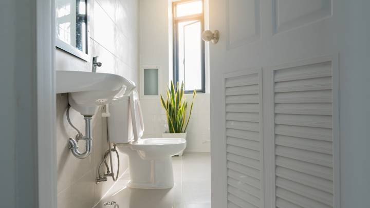 Why Fall Is The Best Time Of Year To Deep Clean Your Bathroom