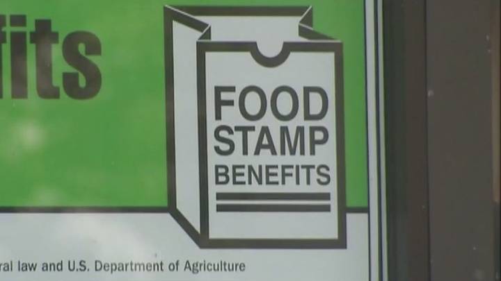 Amid SNAP and WIC woes, Phoenix area moms stepping up to help each other