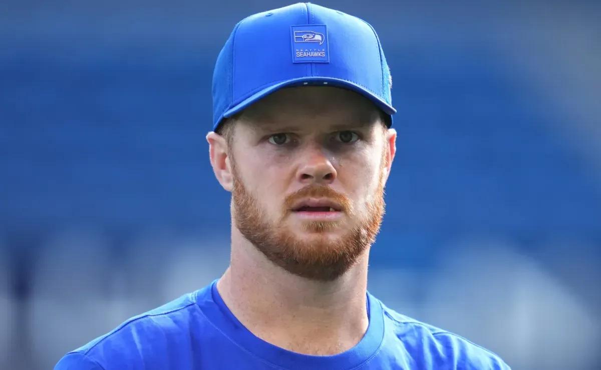 Super Bowl champion refuses to give Sam Darnold his flowers after Commanders game