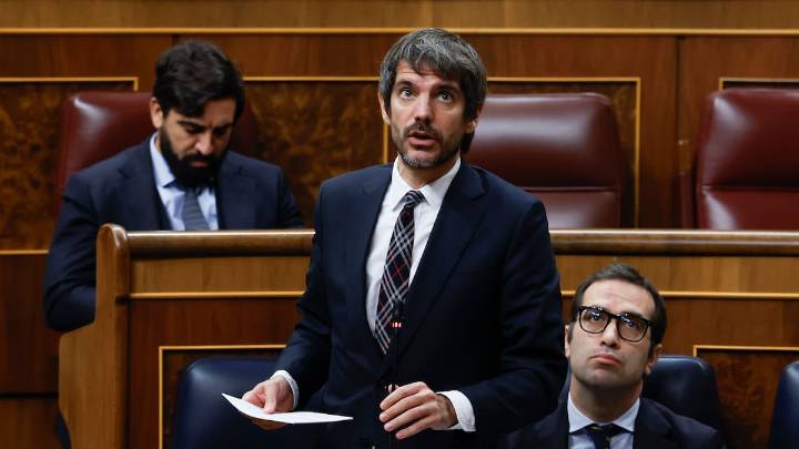 Urtasun: "Hay gente en este país que está intentando por todos los medios derribar a la mayoría progresista"