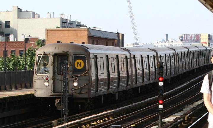Loose chicken fouls N train as subway stowaway slows morning commute