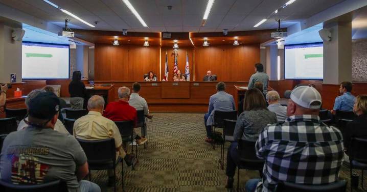 Government Notes: Linn County to pay consultants $12.5K for review of data center ordinance