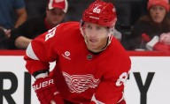 NHL News: Red Wings’ Todd McLellan shares key update on star Patrick Kane’s return