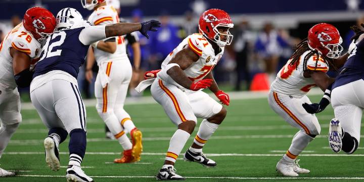 Chiefs’ Josh Simmons heading to injured reserve due to wrist injury