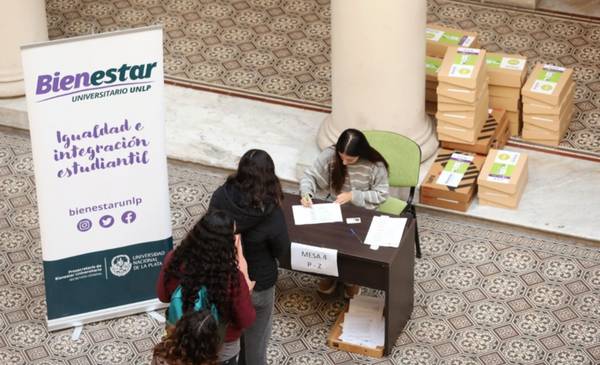 Comenzó la inscripción para las becas estudiantes 2026 de la UNLP: cómo postularse
