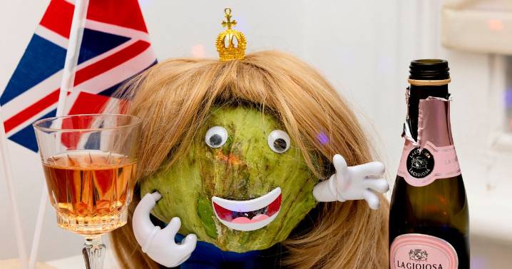 The Daily Star's world famous lettuce is 'immortalised' in TV hit Slow Horses