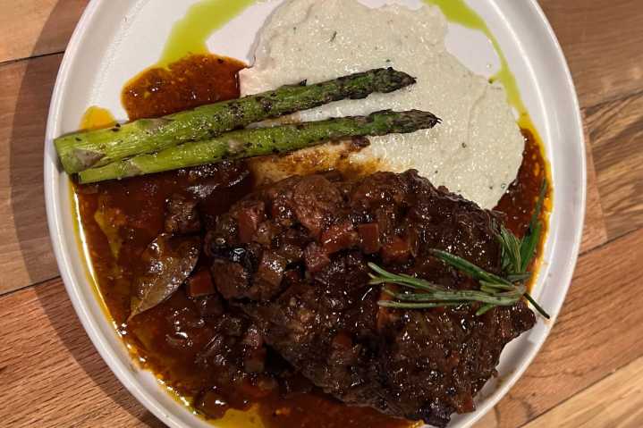 Red’s on Main to offer modern American ...