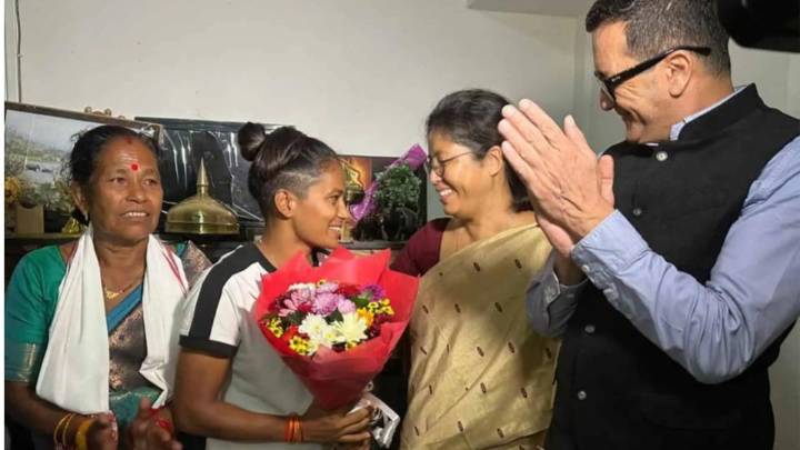 Assam Minister Felicitates Cricketer Uma Chetry 'ICC Womens World Cup Win'