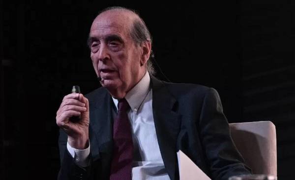 El economista favorito de Milei alertó por la acumulación de reservas