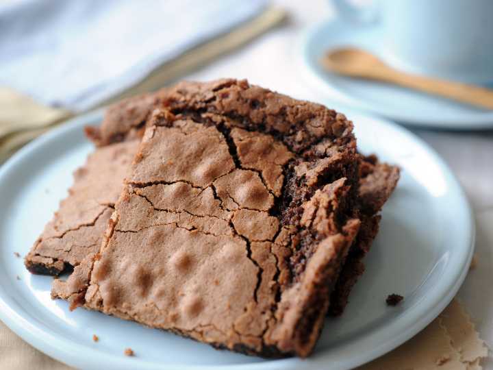 ¿Qué puedo sustituir por aceite vegetal en los brownies?