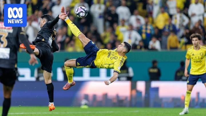 Cristiano Ronaldo scores bicycle kick goal for Al