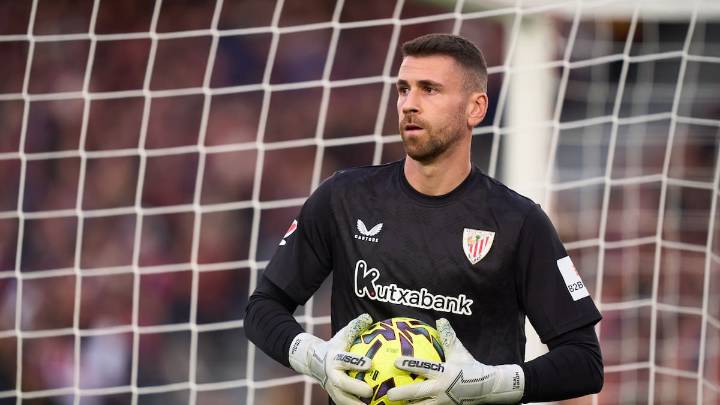 La autocrítica de Unai Simón tras caer por goleada en el Spotify Camp Nou: "Muy poco orgulloso de lo que hemos hecho"