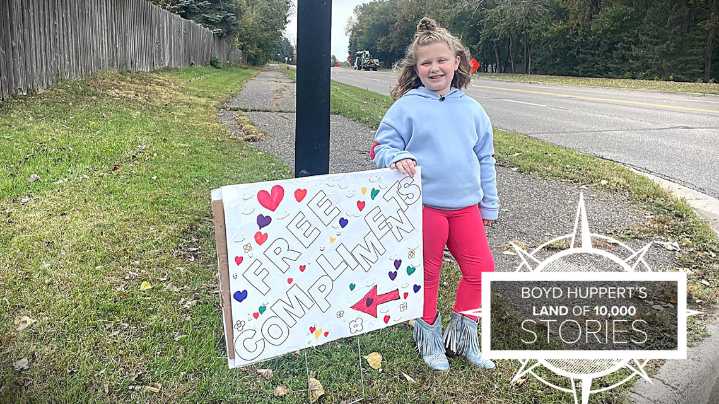 Business is booming at this 9-year-old's free compliment stand