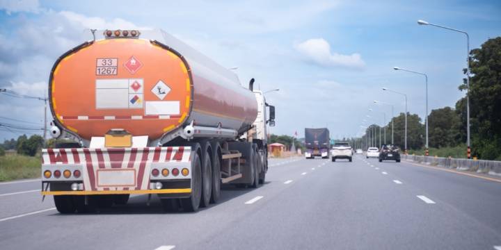 Las flotas de sustancias peligrosas suman un año más de servicio bajo controles técnicos reforzados