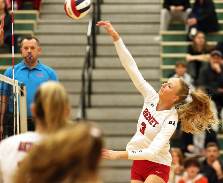 4A volleyball: Molly Welge, Benet are state