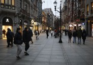 Gijón fija sus dos festivos de libre apertura comercial en 2026: San Pedro y el 31 de agosto