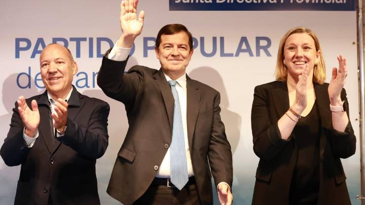 Mañueco pide "altura de miras" a los partidos para aprobar las cuentas: "Son una visión de futuro"