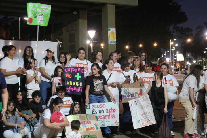 Oberá caminó para concientizar contra el Abuso Sexual de Niños y Adolescentes