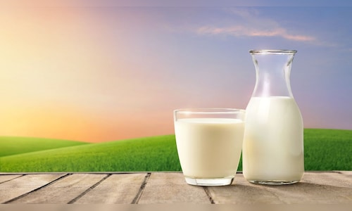 Struggling with milk bloat? Harvard-trained gut doctor reveals dairy products that help your stomach