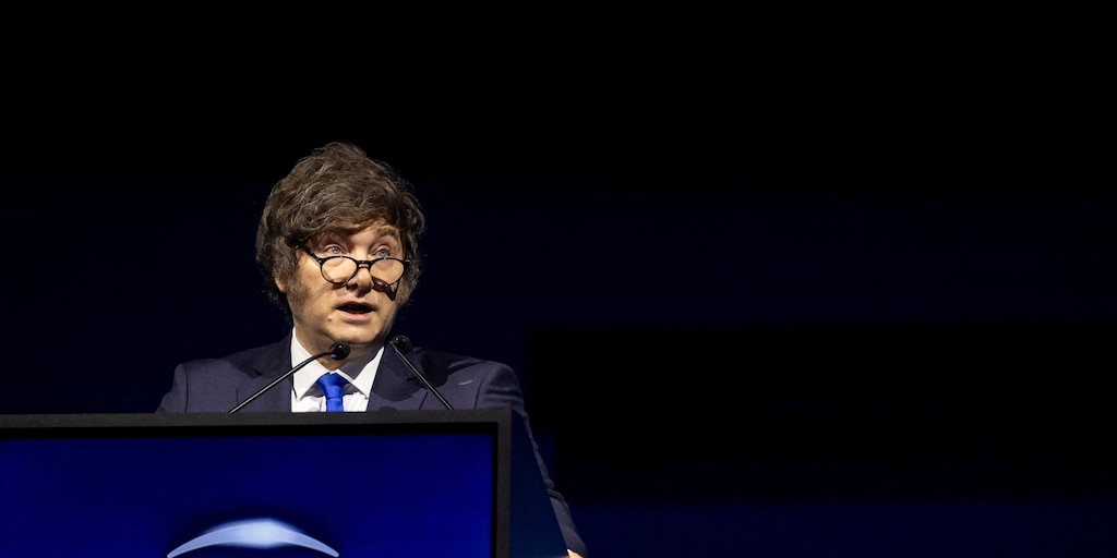 Milei avisó que sostendrá las bandas cambiarias pero la presión para levantar el cepo a las empresas irá en aumento