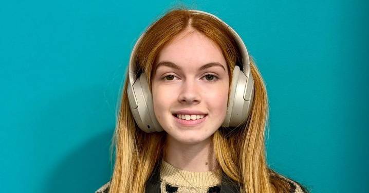 Autistic teenager finds life-changing confidence in wildlife photography