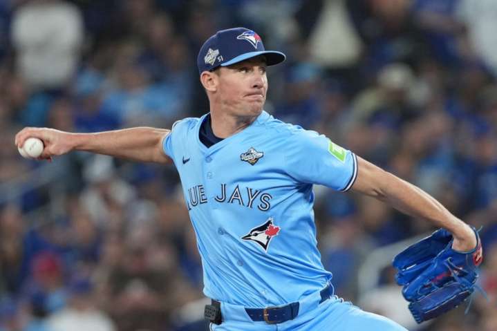 Toronto Blue Jays players show support for absent Dodgers pitcher in World Series