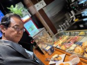 El embajador de Japón vuelve a su país y echará de menos las croquetas