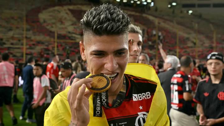 Jorge Carrascal, "de Cartagena a la gloria eterna"; le 'llueven' elogios tras título de Libertadores