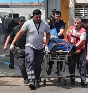 Pasó a terapia intensiva el hombre que generó un incendio en su propiedad por desavenencias con su pareja.