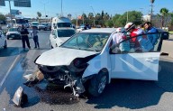 Accidente desquicia tráfico en Venustiano Carranza y Pedro Figueroa