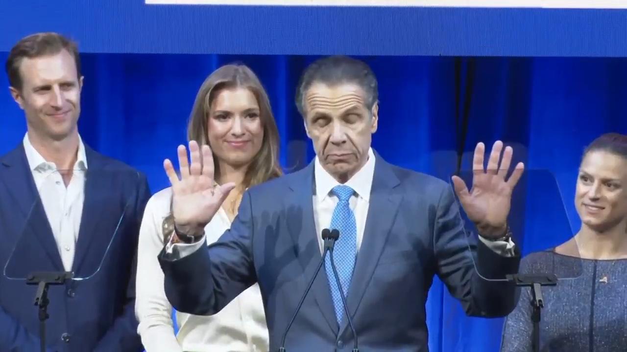 Cuomo congratulates Mamdani, tells crowd not to boo