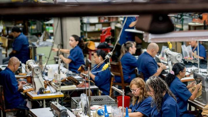 Desde que asumió Milei cayeron 19 mil empresas y 276 mil empleos