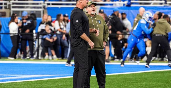 Dan Campbell play-calling reactions: What did he do differently?