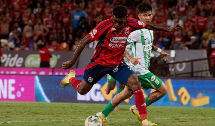 Medellín se complicó solito: empate apretado en el clásico vs Nacional