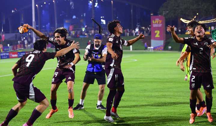 México le regresa la burla a Argentina y celebra el pase a Octavos con La Vecindad del Chavo