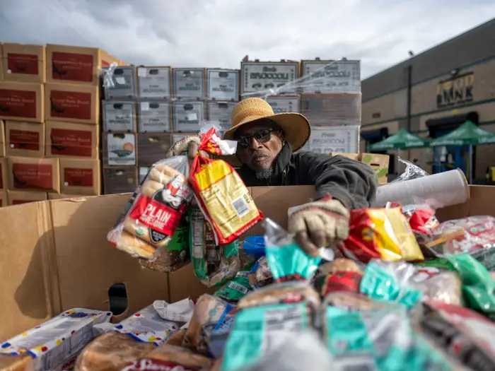 El 42% de familias en NY no pueden alimentarse adecuadamente