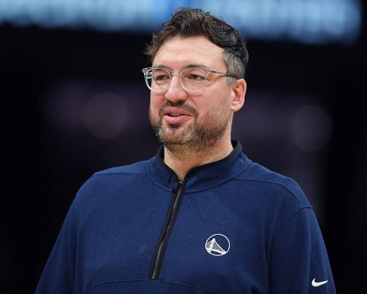 Liberty hire Warriors' assistant Chris DeMarco as franchise's new coach: Sources