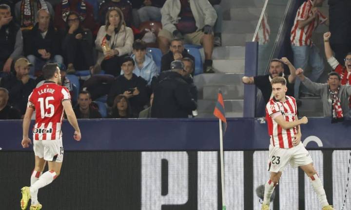 Navarro, con un esguince de tobillo, es duda para recibir al Real Madrid