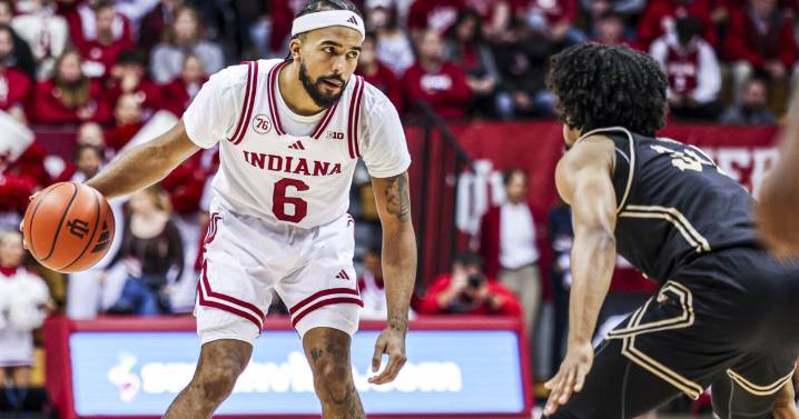 Indiana shakes off poor shooting, beats Lindenwood