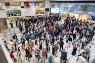 Airlines cancel hundreds of flights Friday as shutdown stretches on