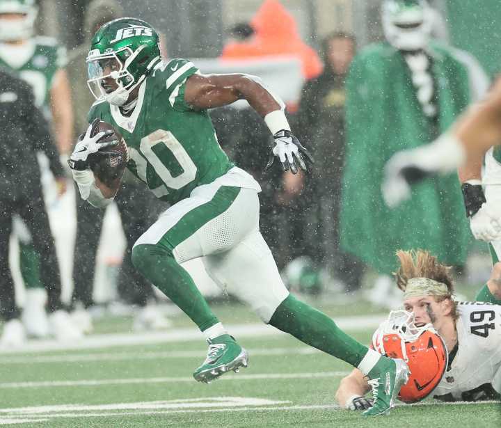 “No gimmes for this football team”: Browns beat writers explain why Raiders game is far from a sure thing