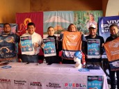 Revela Epatlán playera y medalla del Maratón de Aguas Abiertas 2025